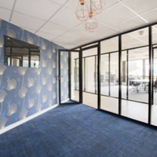Bureau privé 52 m² 14 postes Location bureau Rue Royale Saint-Cloud 92210 - photo 2